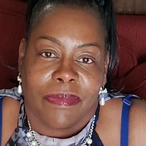 Meet your Posher, Debra